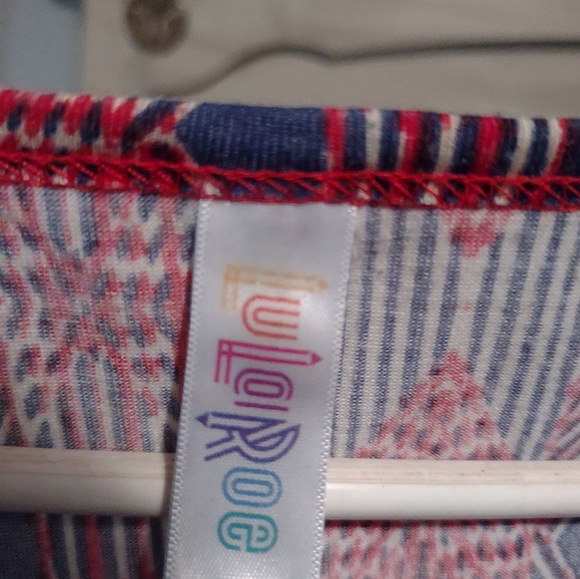 Lularoe top - Picture 3 of 3